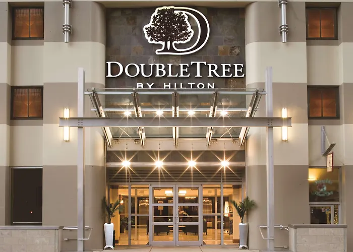 Dog Friendly Hotels PittsburghDoubletree By Hilton & Suites Downtown